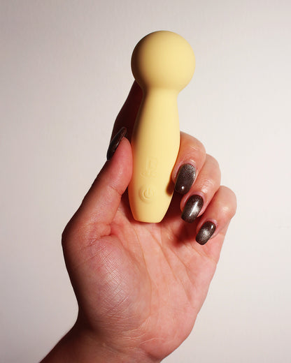 Blenva – Bloomi The Petite Wonder Mini Vibrating Wand