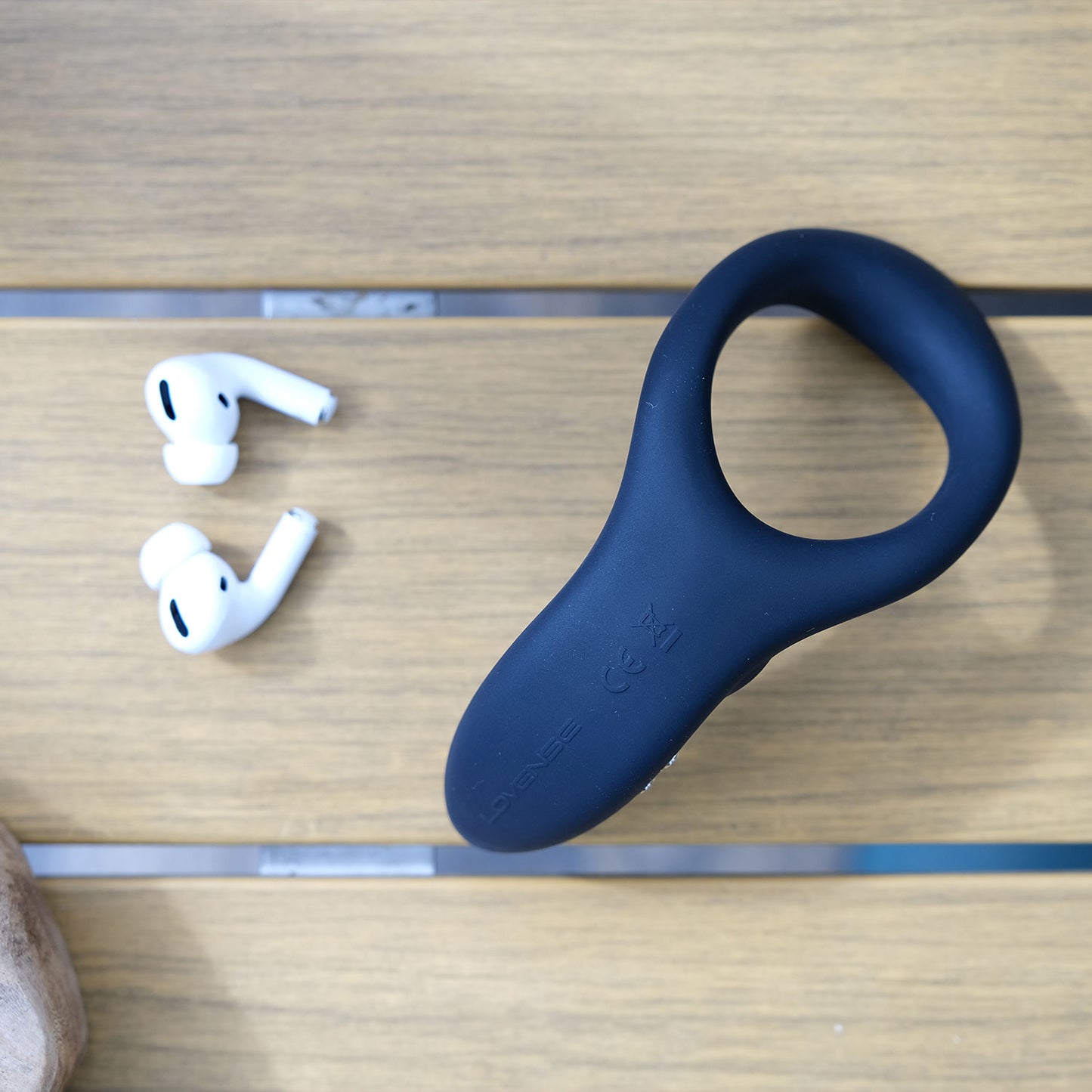 Lovense - Diamo App-Controlled Vibrating Cock Ring