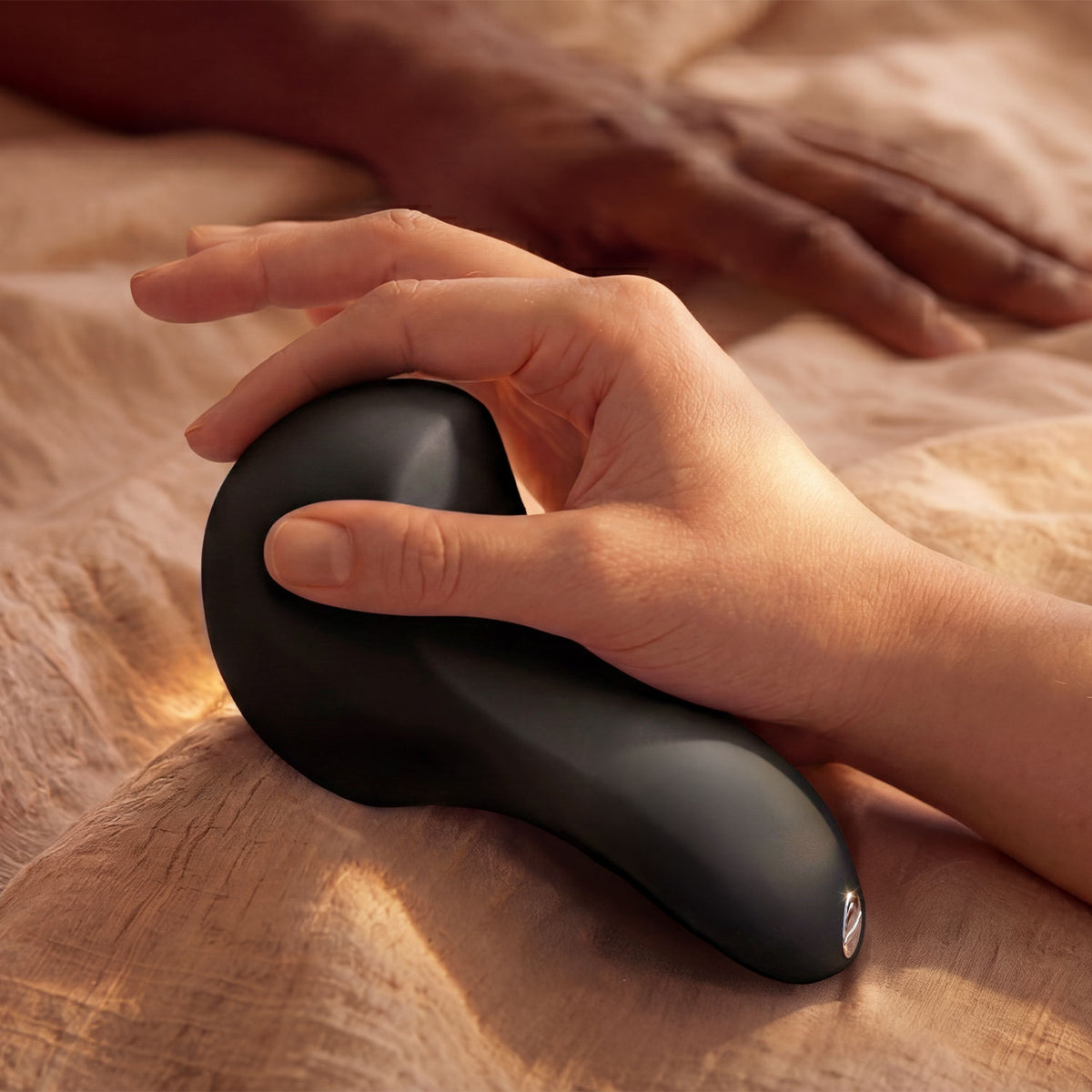 We-Vibe - Shared Touch App-Controlled Couple Vibrator Black